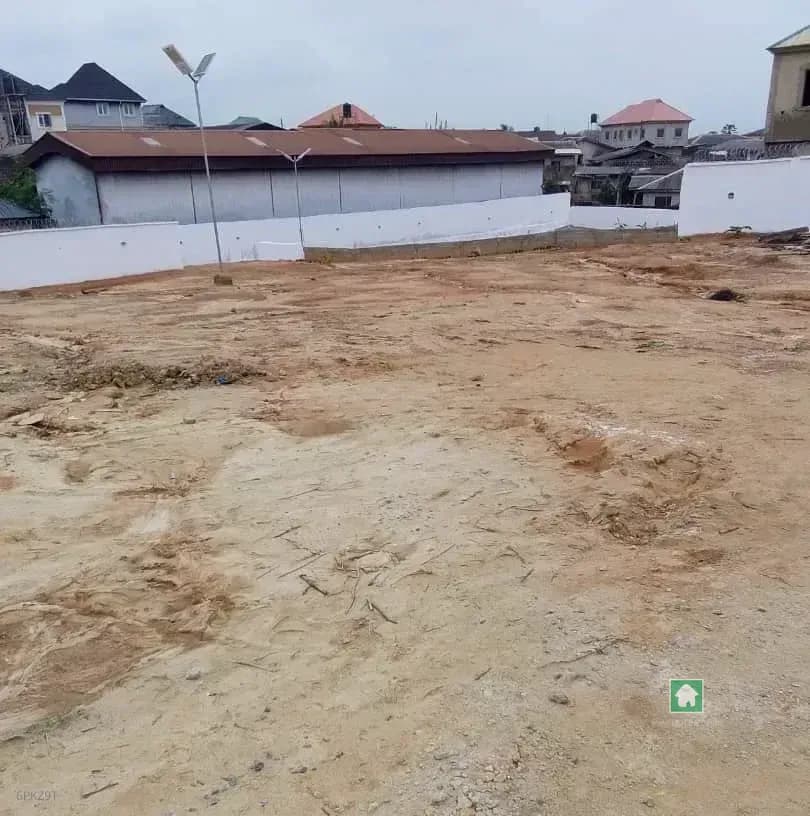 5,700 SQM Land for Sale on Lagos-Ibadan Expressway, Mowe Town