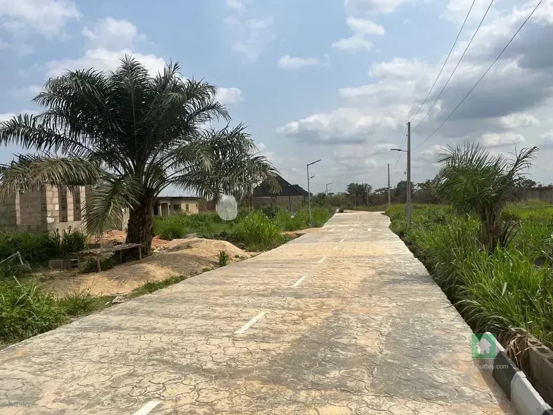 Land for Sale in Mowe Town, Ogun - 300 sqm with C of O
