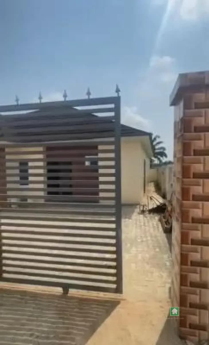 Spacious 3-Bedroom Bungalow for Rent in Epe