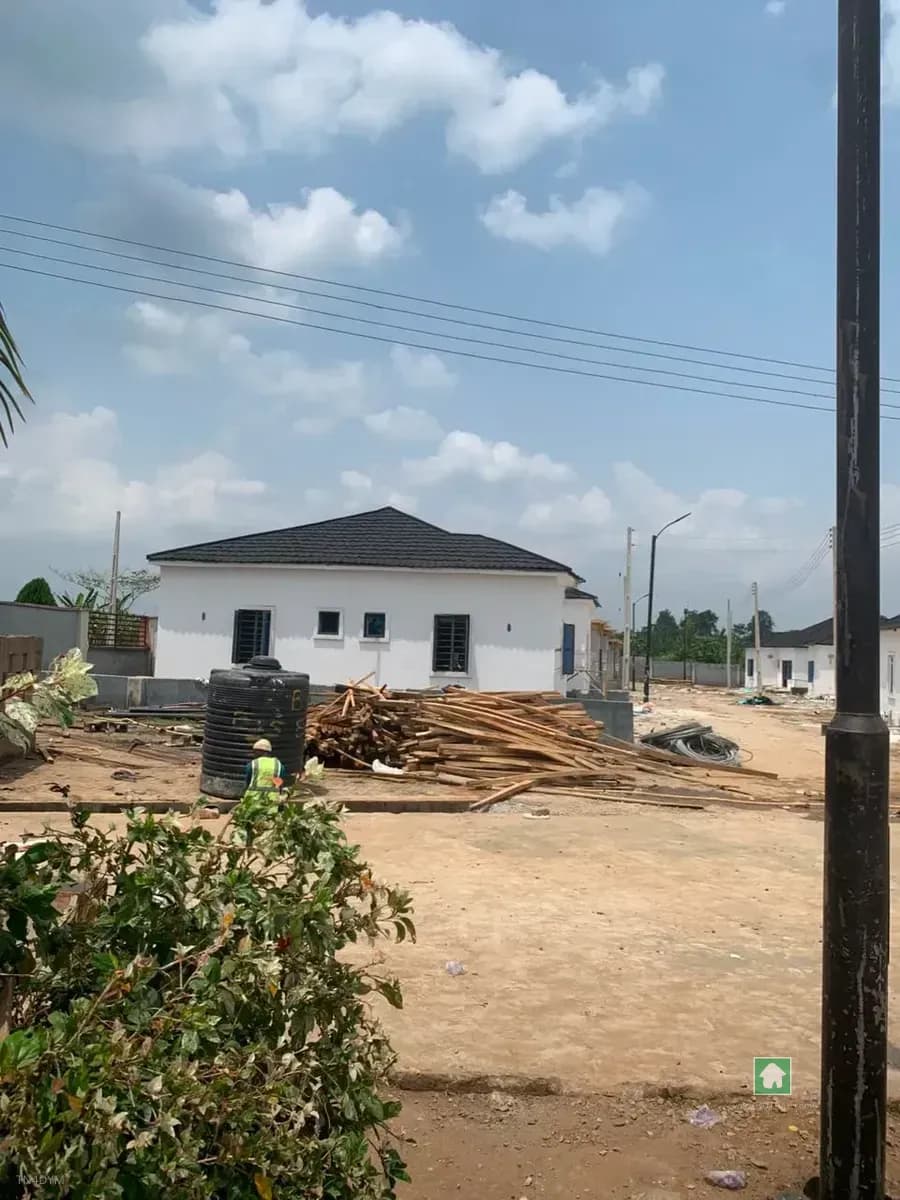 3 Bed Bungalow + BQ in Mowe/Ofada, Ogun