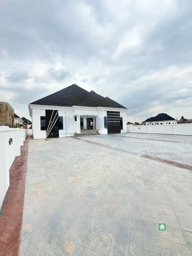 3-Bedroom Bungalow for Sale in Mowe Town, Ogun