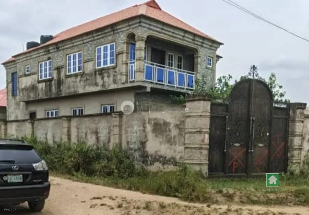 Spacious Detached Home in Mowe Ofada, Ogun State