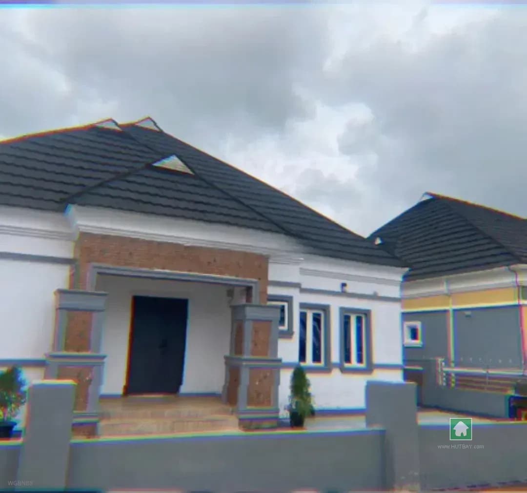 3 Bedroom Bungalow for Sale in Bluestone Favour Estate, Mowe Town